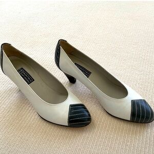 MONTBUI Black And White Pump Heel Shoes size 6.5 US or 37EU
